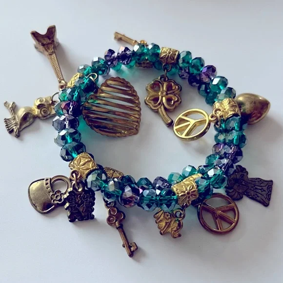 Beaded Memory Wire Bracelet with Gold Tone Charms - Picture 1 of 9